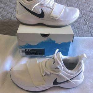 Mens Nike PG1 - size 11.5